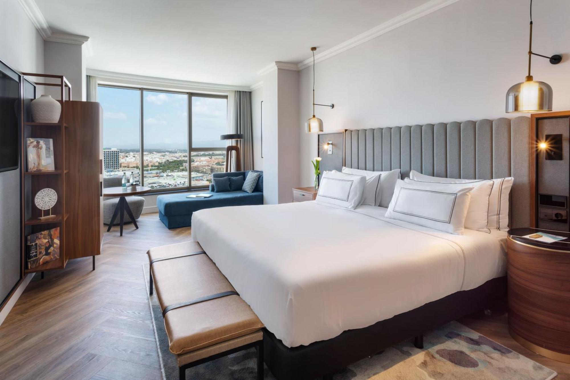 Supreme Room