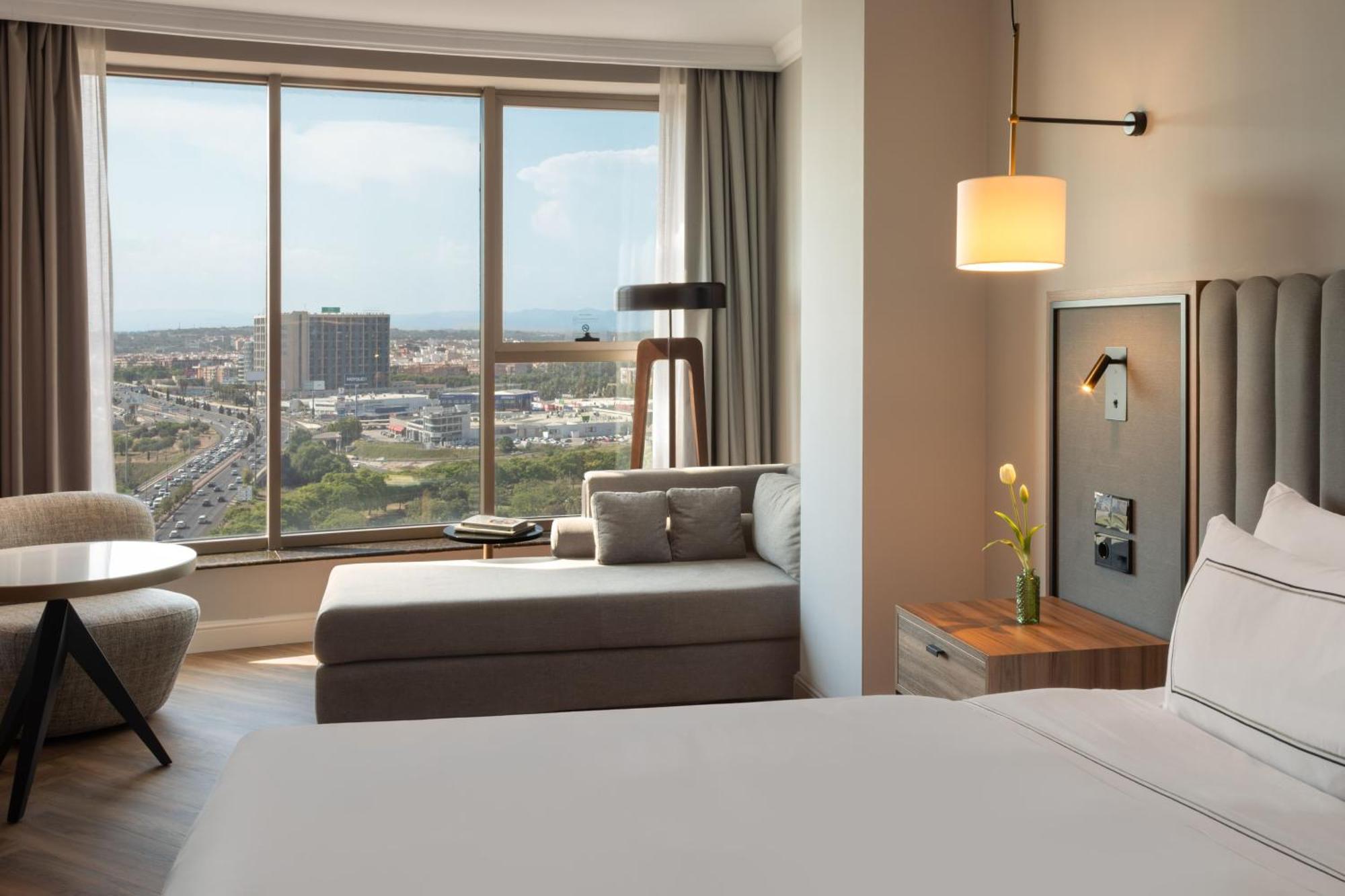 Supreme Room